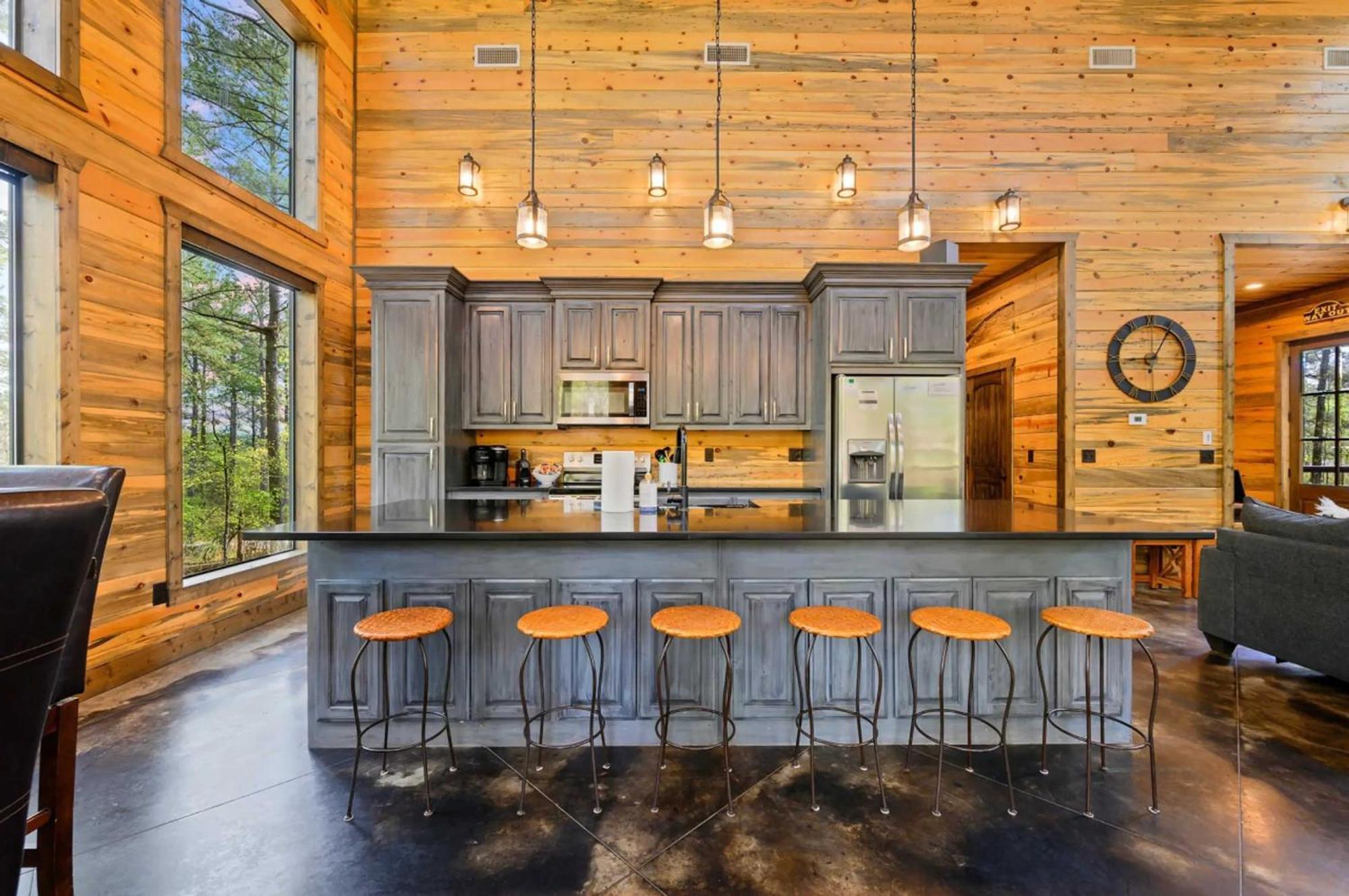Luxury Cabin In The Woods With Hot Tub And Yard Games! Broken Bow Ngoại thất bức ảnh