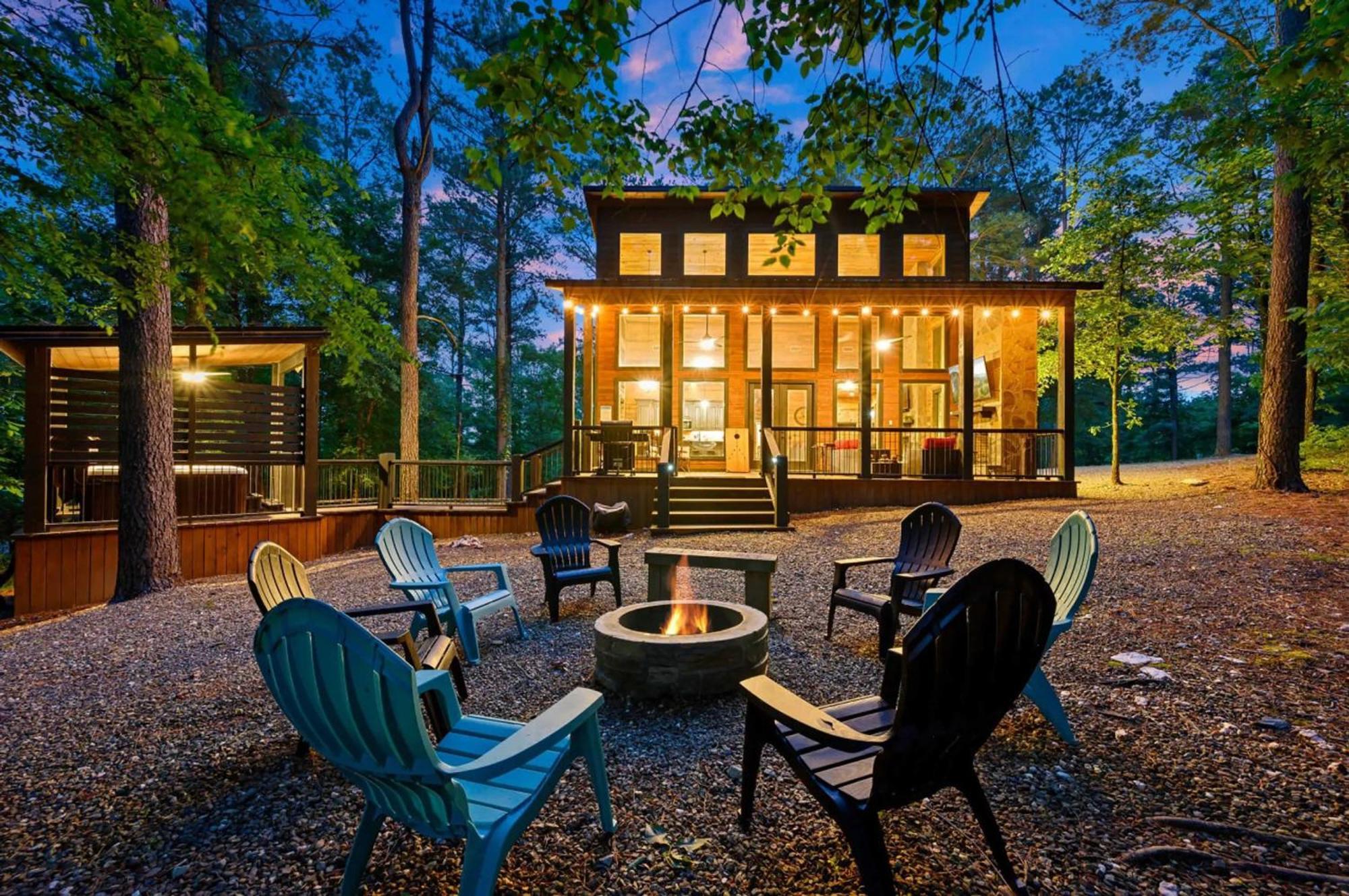 Luxury Cabin In The Woods With Hot Tub And Yard Games! Broken Bow Ngoại thất bức ảnh